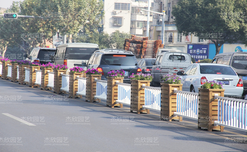 花箱材料如何影响花箱价格？